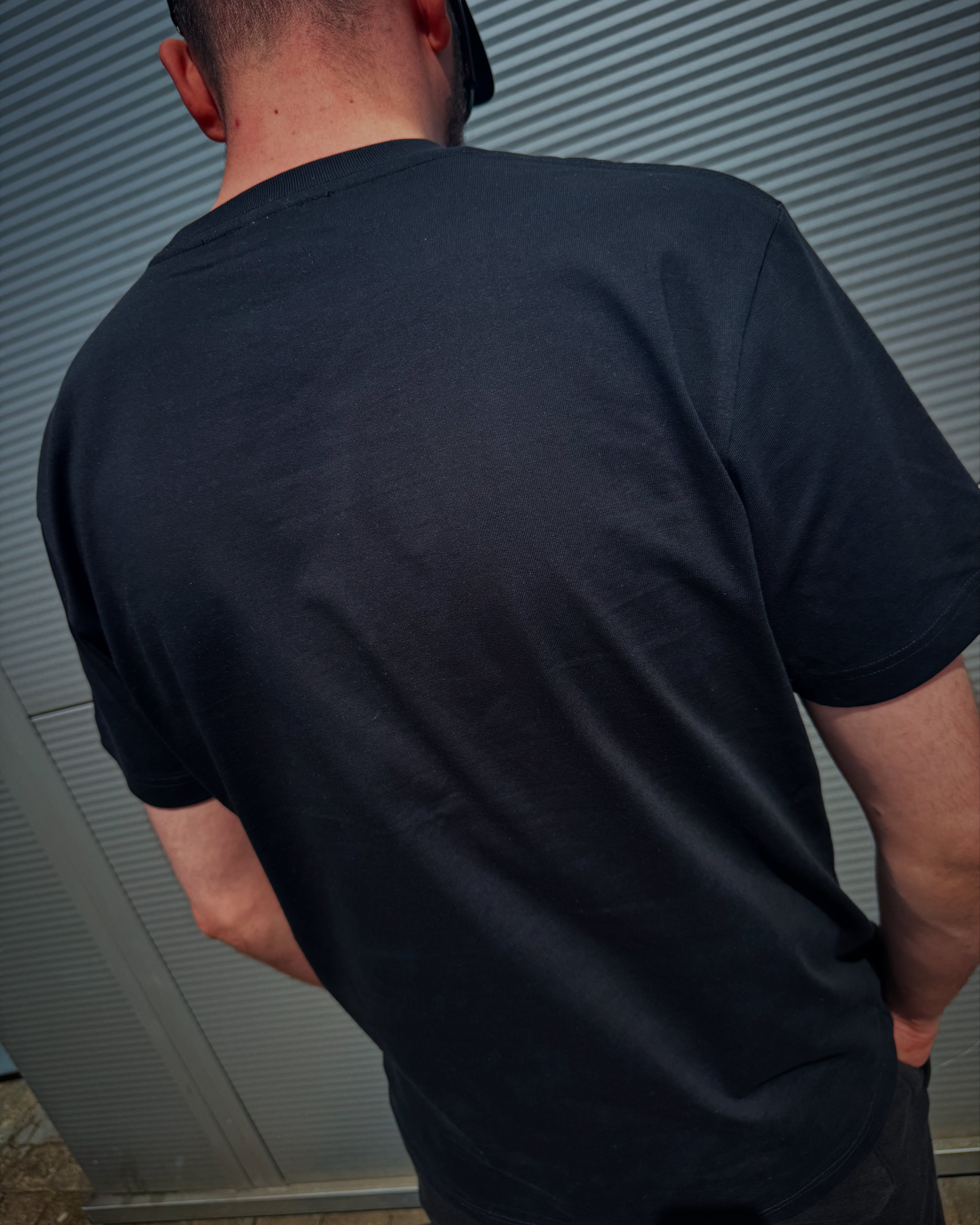 BLACK MENTE PLANET T-SHIRT